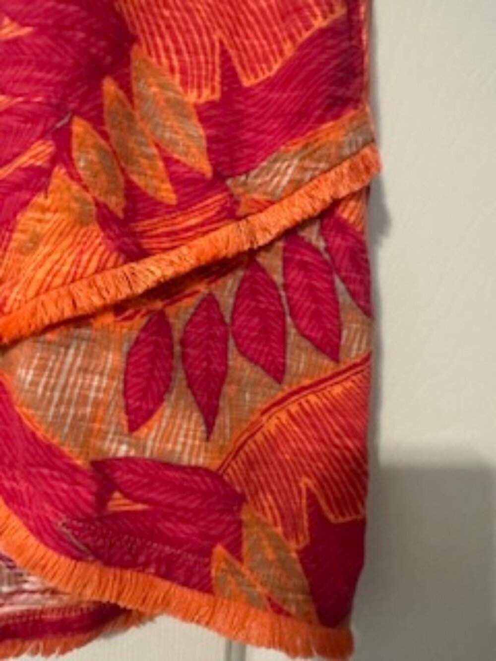 Chico's colorful, tropical, top with pretty details Sz 1 - Picture 2 of 5